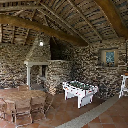 O Pozo 酒店 O Pino